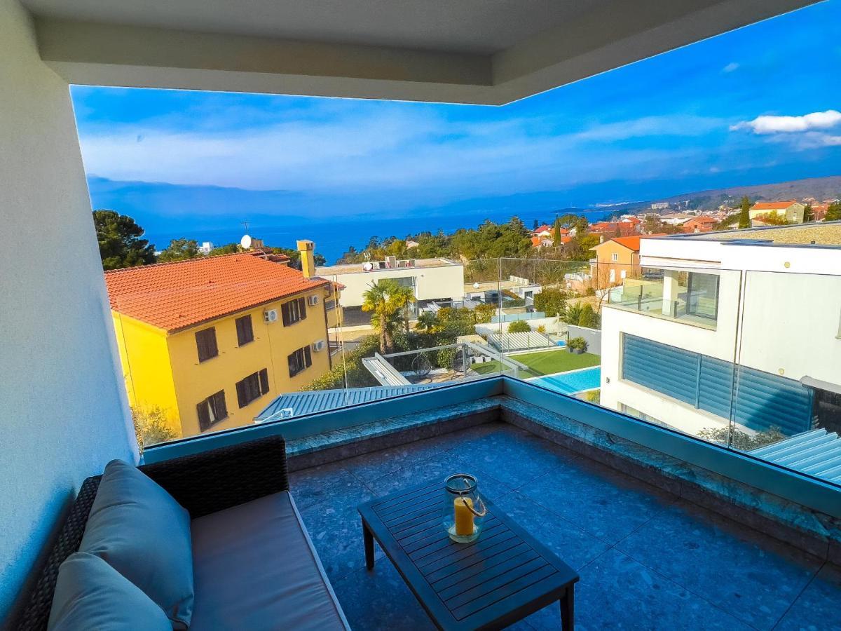 Villa Mirno More Apartments Malinska Buitenkant foto