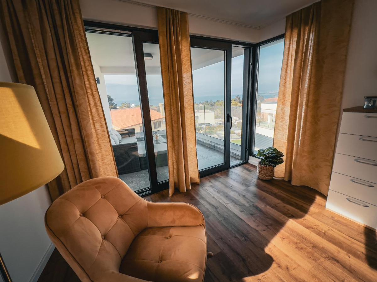 Villa Mirno More Apartments Malinska Buitenkant foto