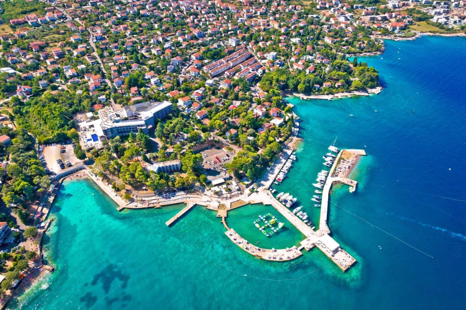 Villa Mirno More Apartments Malinska Buitenkant foto