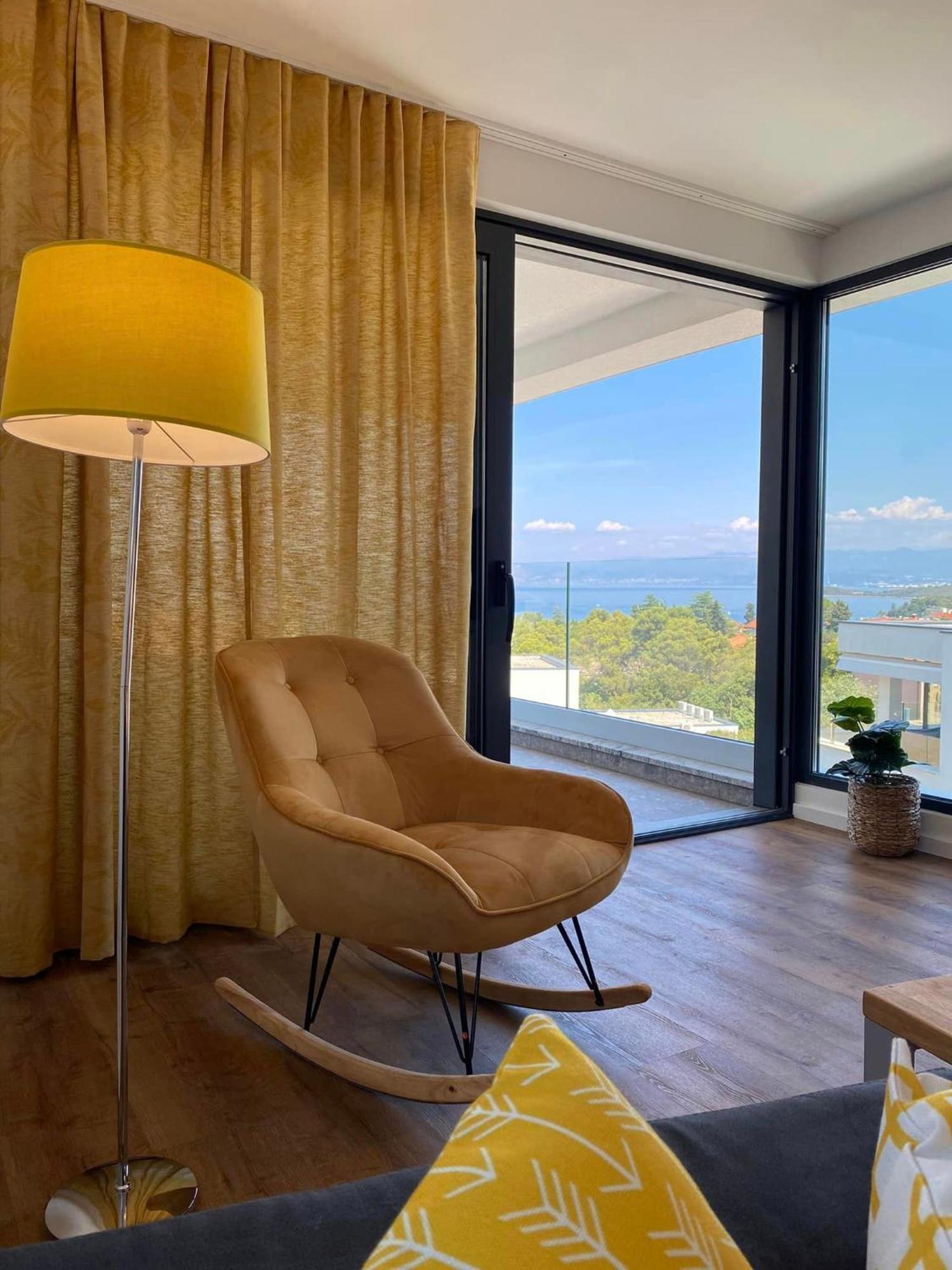 Villa Mirno More Apartments Malinska Buitenkant foto