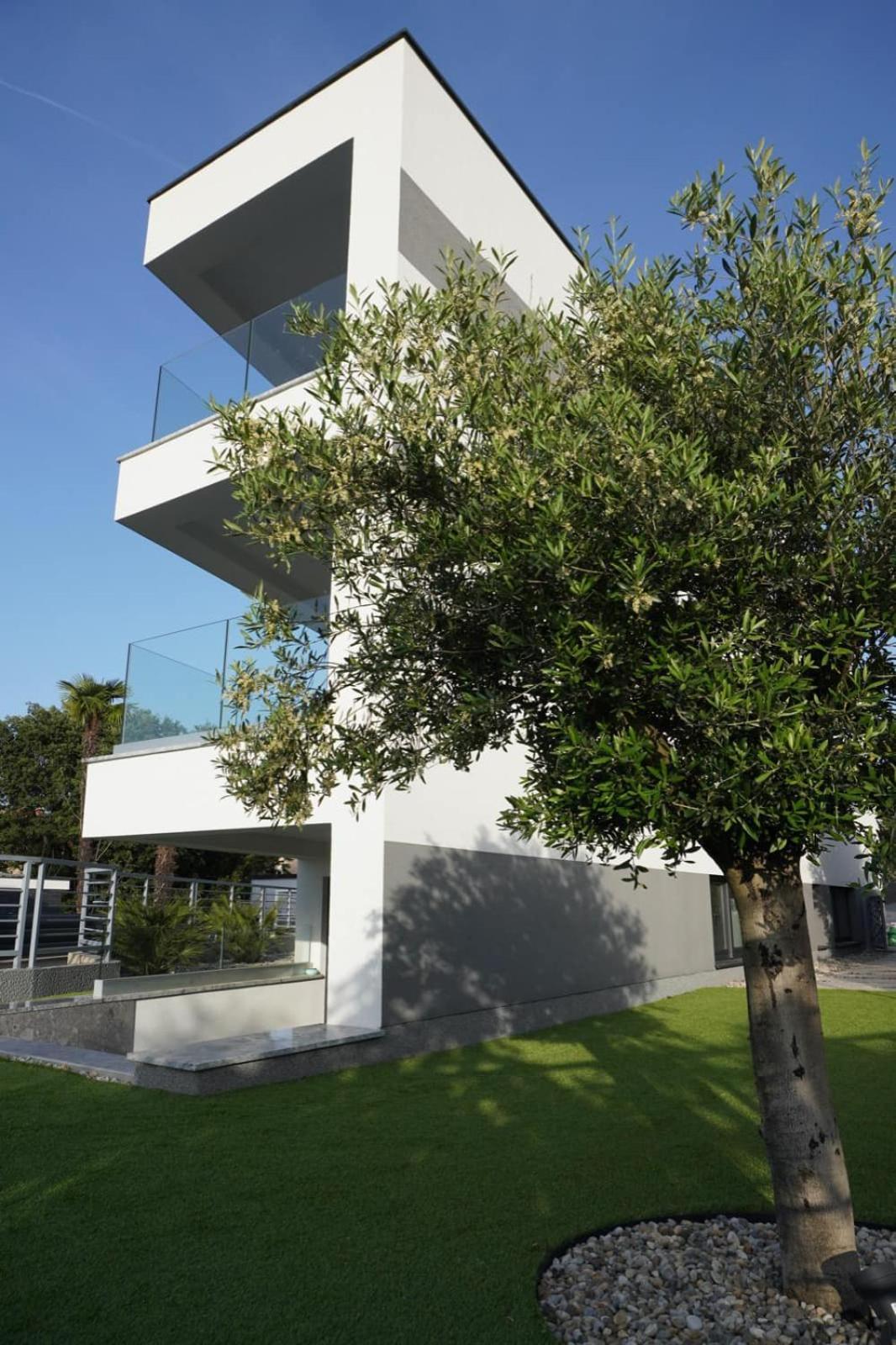 Villa Mirno More Apartments Malinska Buitenkant foto